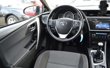 Toyota Auris II Touring Sports 1.3 Dual VVT-i 100 99KM 2014 Toyota Auris 1.3 - Niski przebieg - kamera cofania - climatronic - Oplacony, zdjęcie 4