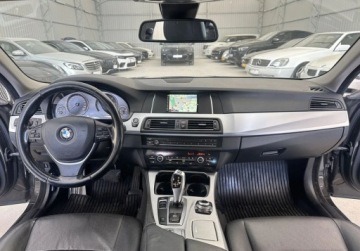BMW Seria 5 F10-F11 Touring Facelifting 520d 190KM 2016 BMW Seria 5 520d 190 KM 2016r Bezwypadkowy Warszawa 2.0 Diesel 190KM, zdjęcie 4