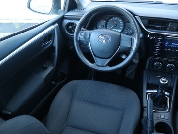 Toyota Corolla XI Sedan Facelifting 1,33 Dual VVT-i 99KM 2017 Toyota Corolla 1.3 Dual VVT-i, Salon Polska, zdjęcie 6