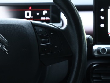 Citroen C4 Cactus Crossover Facelifting 1.2 PureTech 110KM 2018 Citroen C4 Cactus 1.2 PureTech, Salon Polska, zdjęcie 18