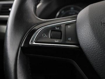 Skoda Superb III Kombi 2.0 TDI 190KM 2016 Škoda Superb Skoda Superb Style automat 4x4, zdjęcie 29