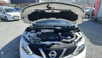 Nissan Qashqai II Crossover 1.6 DIG-T 163KM 2015 Nissan Qashqai Benzyna Moc 163KM Zarejestrowany, zdjęcie 15