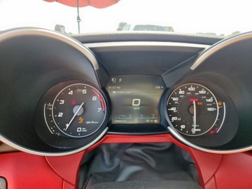 Alfa Romeo Giulia II Sedan Facelifting 2.0 Turbo 280KM 2021 Alfa Romeo Giulia Ti 2021 2.0l 2.0 Benzyna 280KM, zdjęcie 9