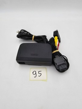 КОНСОЛЬ NINTENDO 64, ЕВРОПЕЙСКАЯ ВЕРСИЯ, ПРОЗРАЧНАЯ СИНЯЯ + ОРИГИНАЛЬНЫЕ АКСЕССУАРЫ