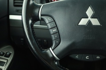 Mitsubishi Pajero IV SUV 5d 3.2 DOHC 200KM 2015 Mitsubishi Pajero 3.2 DI-D, Salon Polska, 197 KM, zdjęcie 17