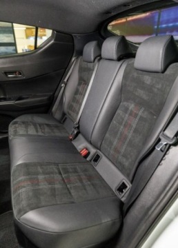 Toyota C-HR I Crossover Facelifting 2.0 Hybrid Dynamic Force 184KM 2023 Toyota C-HR 2.0 Hybrid GR Sport 2.0 Hybryda 184KM, zdjęcie 27