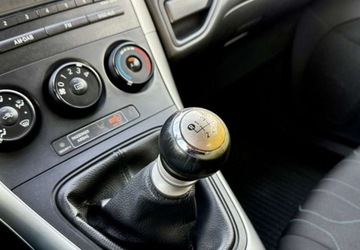 Toyota Auris I Hatchback 5d Facelifting 1.33 Dual VVT-i 101KM 2011 Toyota Auris Toyota Auris 1.33 VVT-i Terra 1.3 Benzyna 100KM, zdjęcie 11