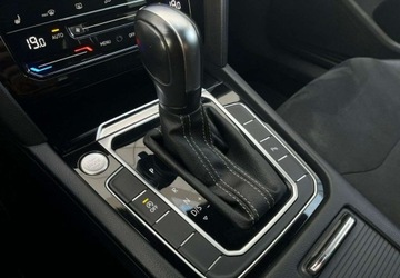 Volkswagen Arteon Fastback Facelifting 2.0 TSI 190KM 2021 Volkswagen Arteon Piekny kolor DSG R-LINE FV 23 2.0 Benzyna 190KM, zdjęcie 23