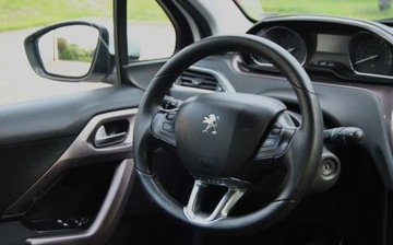 Peugeot 2008 I SUV 1.2 VTi 82KM 2014 Peugeot 2008 GWARANCJA, 2014r, 1.2 Benzyna VTi 82KM, Swietnie utrzymany, zdjęcie 9