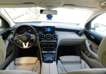 Mercedes GLC C253 SUV Facelifting 2.0 200d 163KM 2020 Mercedes-Benz GLC 4 Matic z Gwarancja Bezowa Skora 2.0 Diesel 163KM, zdjęcie 11