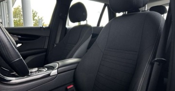 Mercedes GLC C253 SUV 2.0 250 211KM 2018 Mercedes-Benz GLC SalonPL GLC 250 4Matic LED Podgrzewane Fotele CarPlay Od, zdjęcie 9
