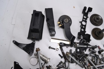 Саморезы, наполнение рамы, KAWASAKI ZX-10 R 08-10