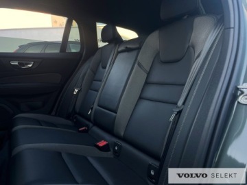 Volvo V60 II  Kombi Facelifting 2.0 B4 B 197KM 2025 Volvo V60 FV23% SalonPL B4B Plus Dark Full-LED BLI, zdjęcie 14
