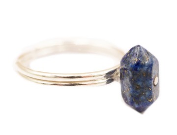 SREBRNY PIERŚCIONEK Z GROTEM-LAPIS LAZULI