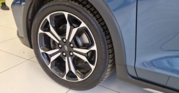 Ford Focus IV Hatchback 1.5 EcoBoost 150KM 2020 Ford Focus 1.5 Ecoboost 150KM Automatyczna skrzynia 8AT Salon PL Gwarancja, zdjęcie 3