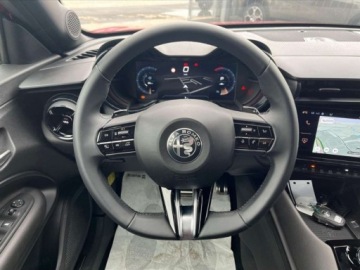 Alfa Romeo Junior SUV 1.2 Hybrid 145KM 2025 ALFA ROMEO Junior Ibrida Q4 Hatchback 1.2 (145KM) 2025, zdjęcie 6