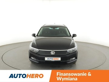 Volkswagen Passat B8 Variant 1.4 TSI BlueMotion Technology ACT 150KM 2017 Volkswagen Passat DSG navi kamera i czujniki, zdjęcie 10