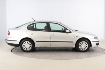 Seat Toledo II 1.9 TDI 110KM 2002 Seat Toledo 1.9 TDI, HAK, Klima, Klimatronic, zdjęcie 5