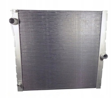 CHLADIČ BMW X5 E70 3,0 4,8 2006-2010 17117571987