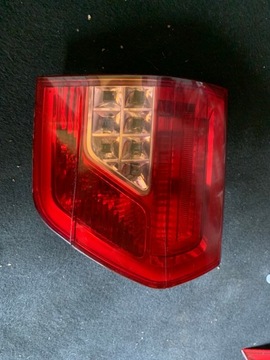LAMPA LEWA W KLAPE C5 III X7 KOMBI