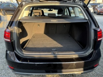 Volkswagen Golf VII Variant Facelifting 1.6 TDI-CR DPF BMT 115KM 2018 Volkswagen Golf Automat. Radar. Asystent. Navi ., zdjęcie 8