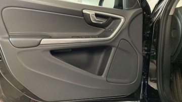 Volvo V60 I Kombi Facelifting 2.0 D2 DRIVE-E 120KM 2017 Volvo V60 F ra Vat 23 udokumentowany przebieg 2.0 Diesel 120KM, zdjęcie 6