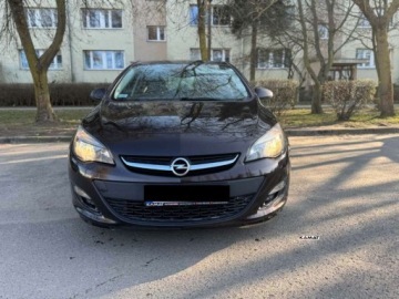 Opel Astra J GTC 1.4 Turbo ECOTEC 140KM 2015 Opel Astra Opel Astra 1,4 Benzyna Automat Klimatyzacja Zamiana 1.4 Benzyna, zdjęcie 1