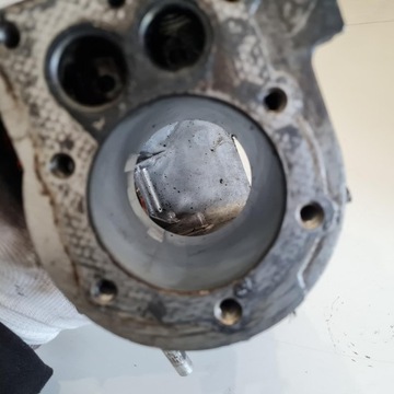 BRIGGS & STRATTON QUATTRO 3,5HP KARTER CYLINDER TŁOK KPL