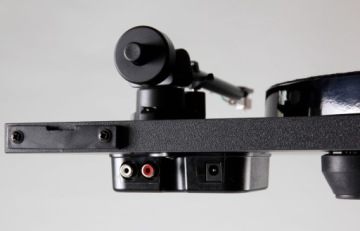 Rega Planar 1 Plus (матовый черный) / P1 Plus — 2021 г.