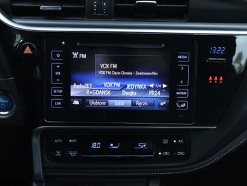 Toyota Auris II Touring Sports Facelifting 1.8 Hybrid 136KM 2017 Toyota Auris Hybrid, Salon Polska, Serwis ASO, zdjęcie 11