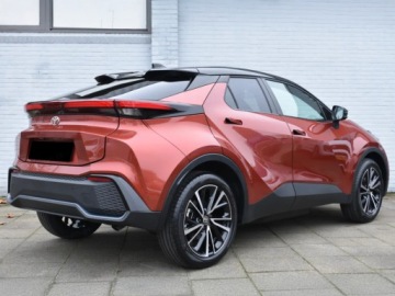 Toyota C-HR II SUV 1.8 Hybrid 140KM 2025 Od ręki - Executive 1.8 Hybrid 140KM | Kamera 360!, zdjęcie 2