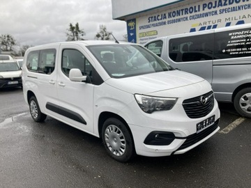 Opel Combo E Kombivan 1.5 Diesel 131KM 2020 Opel Combo niepełnosprawnych rampa inwalida 2021