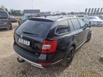 Skoda Octavia III Scout 2.0 TDI 184KM 2015 Skoda Octavia Wersja Scout, 4x4,Xenon-Led 2.0 Diesel 184KM, zdjęcie 8