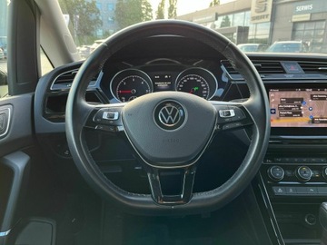 Volkswagen Touran III 2.0 TDI 150KM 2021 Volkswagen Touran Higline/ DSG/ Fv-23%/ Salon Pols, zdjęcie 17