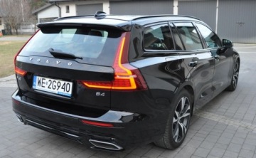 Volvo V60 II  Kombi 2.0 D4 190KM 2020 Volvo V60 VOLVO V60 2.0 B4 197km 2020R R-Design ORYGINAL Fa Vat23 2.0, zdjęcie 7