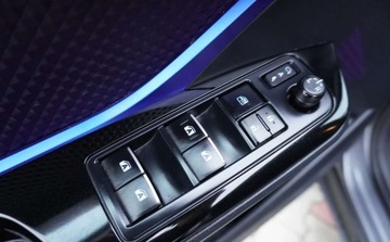 Toyota C-HR I Crossover 1.2L Turbo 116KM 2017 Toyota C-HR Bezwypadkowa Serisowana 1-Wlasciciel Navi JBL Blis Radary Piek, zdjęcie 19
