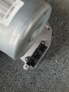 KIA OE 56300-1P000 SLOUPEC VOLANT