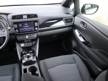 Nissan Leaf II Hatchback Facelifting 39kWh 150KM 2023 Nissan Leaf 40 kWh, SoH 95%, Salon Polska, zdjęcie 7