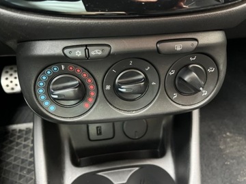 Opel Corsa E Hatchback 3d 1.4 Turbo 100KM 2018 Opel Corsa 1.4 benzyna 100 KM 6 biegow czarny dach zadbany mozliwa zamia, zdjęcie 12