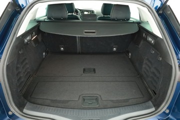 Renault Megane IV Grandtour Facelifting 1.5 Blue dCi 115KM 2020 Renault Megane 1.5 Blue dCi, Salon Polska, zdjęcie 10