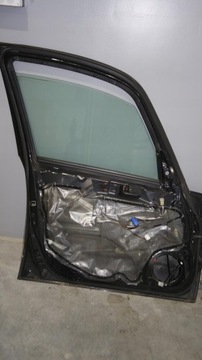 DVEŘE LEVÝ NEBO PRAVÝ PŘEDNÍ FIAT SEDICI SX4 10R.