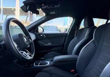BMW Seria 1 F70 Hatchback M 2.0 M135 300KM 2025 BMW Seria 1 I wlasciciel M Sport Gwarancja Bezwypadkowy FVAT23, zdjęcie 28