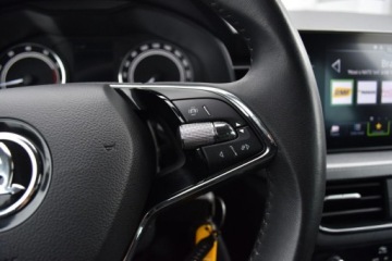 Skoda Scala Hatchback 1.0 TSI 110KM 2023 Skoda Scala SalonPL 1.0TSI 110KM Ambition Comfort Czujniki Smartlink Boler, zdjęcie 13