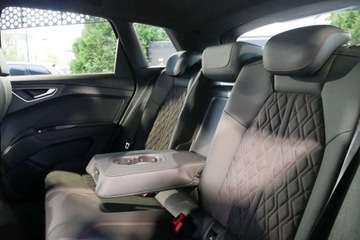 Audi Q4 e-tron 45 286KM 2024 Audi Q4 e-tron Bezwyp Krajowy ASO Iwl S-Line 282KM HeadUp Alcantara Navi R, zdjęcie 13