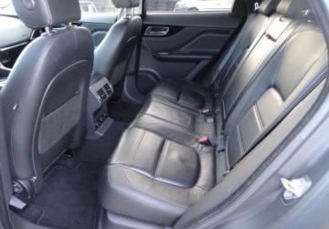 Jaguar F-Pace SUV 3.0 TDV6 300KM 2016 Jaguar F-Pace 3.0D 300KM Automat Led Skora Navi Bezwypadkowy Zarejestrowany, zdjęcie 16