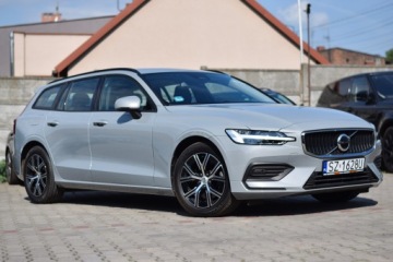 Volvo V60 II  2024 Volvo V60 2,0T 177 aut Hak Ogrz,Kier.+4xFotele Kamera DVD DAB NFC perła ACC, zdjęcie 35