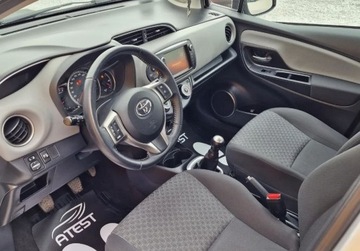 Toyota Yaris III Hatchback 5d Facelifting 1.0 VVT-i 69KM 2015 Toyota Yaris Benzyna Klima Kamera 5 Drzwi Elek..., zdjęcie 7
