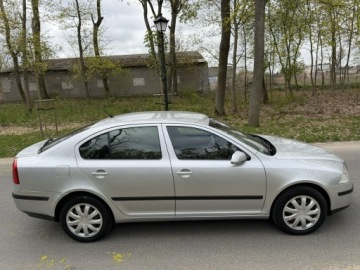 Skoda Octavia II Kombi 1.6 i 16V FSI 115KM 2005 Škoda Octavia Skoda Octavia 1,6 Benzyna 116 KONI, zdjęcie 11