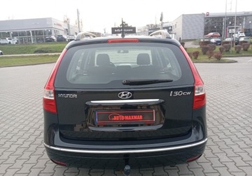 Hyundai i30 I CW Facelifting 1.4 DOHC 109KM 2010 Hyundai i30 Zarejestrowany w Polsce - benzyna - 1,4 - 109 KM 1.4 Benzyna, zdjęcie 8