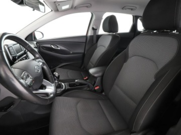 Hyundai i30 III Hatchback 1.4 MPI 100KM 2017 Hyundai i30 1.4 MPI klima tempomat, zdjęcie 12